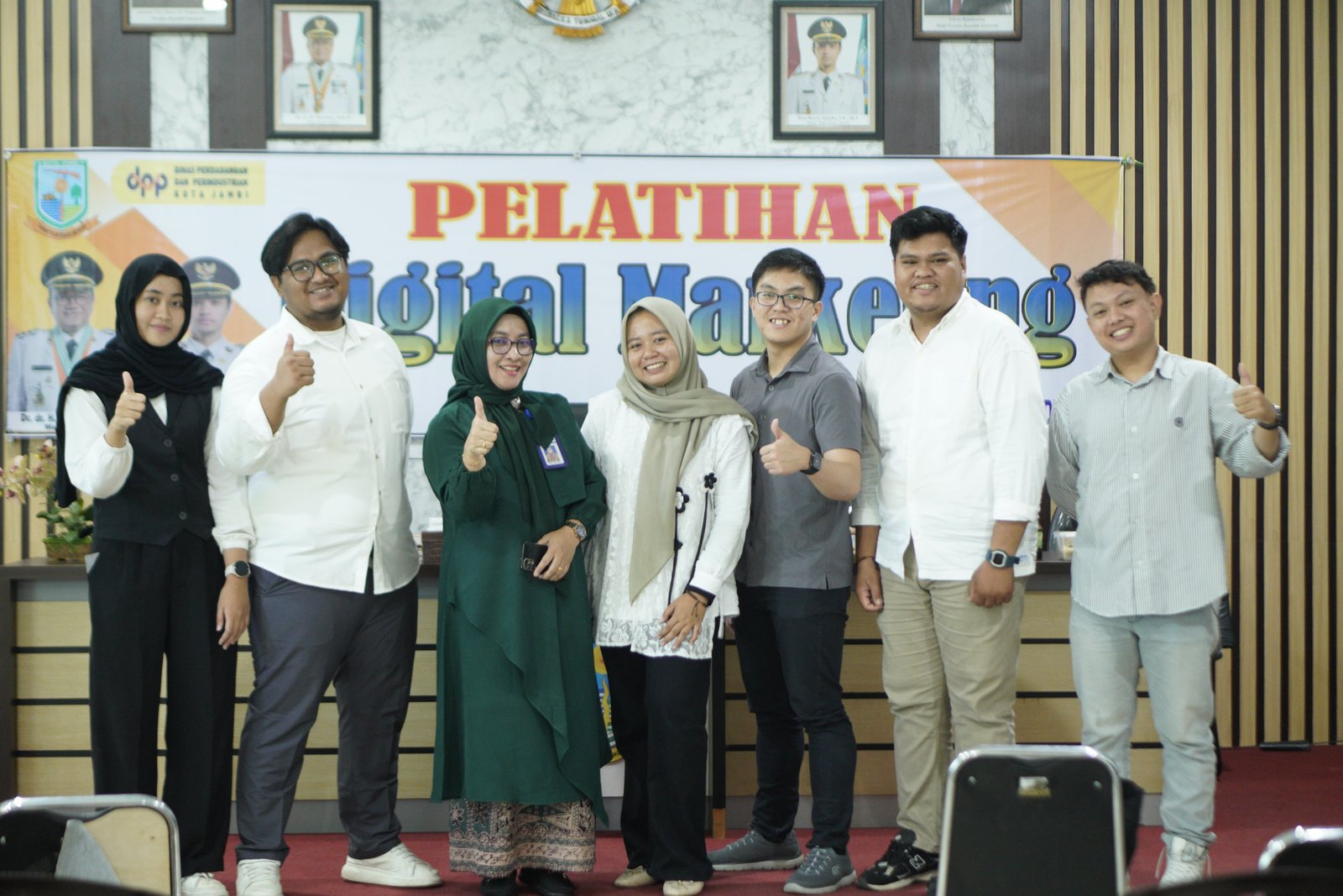 Sinergi Membangun Kemandirian: Yayasan Rintis Upakarya Nusantara dan DPP Kota Jambi Gelar Pelatihan Digital Marketing untuk UMKM